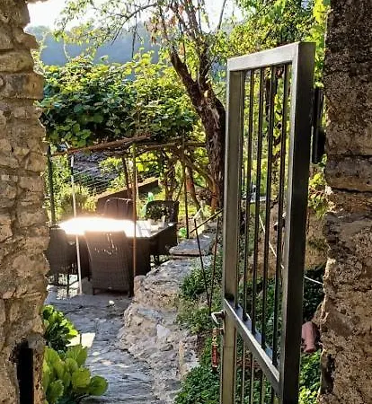 Rustico Di 3* Barna