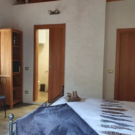 Oda ve Kahvaltı Rustico Di Barna